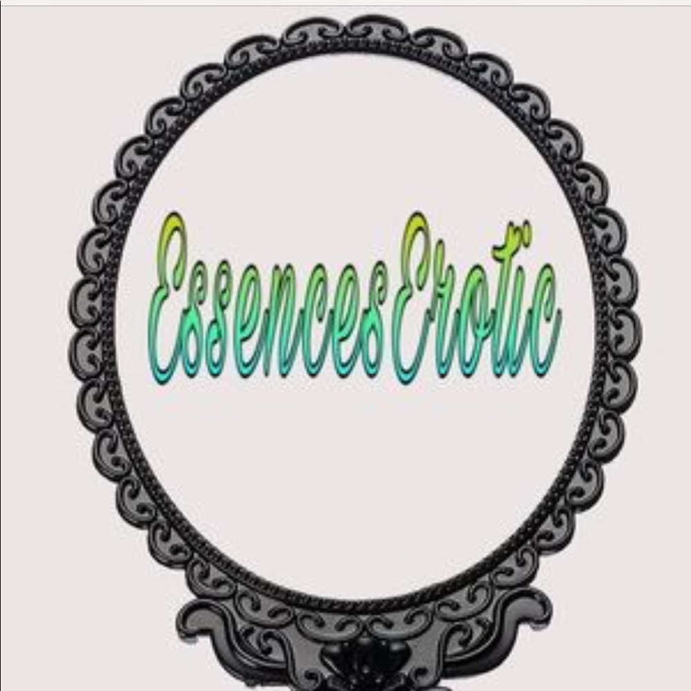 🌹🦋EssencesErotic Sexiest Poshmark Closet🦋🌹